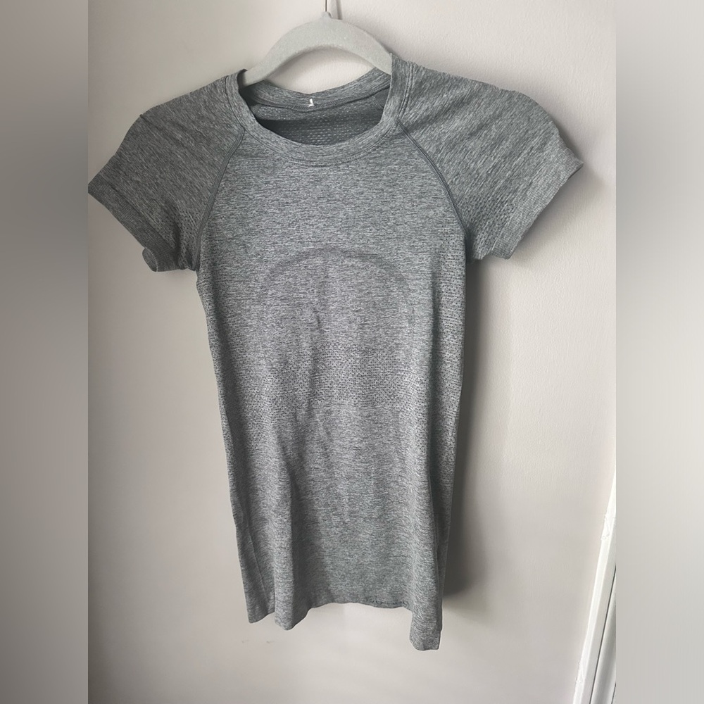 Lululemon swiftly tech